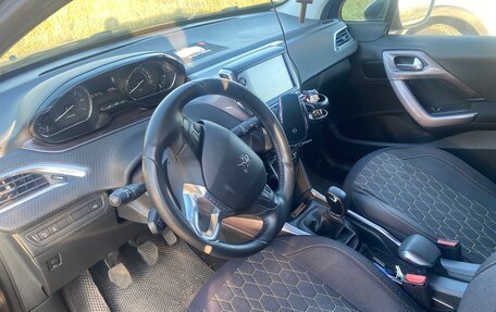 Peugeot 2008 II, 2014 год, 870 000 рублей, 5 фотография