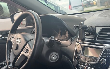 Hyundai Solaris II рестайлинг, 2013 год, 700 000 рублей, 7 фотография