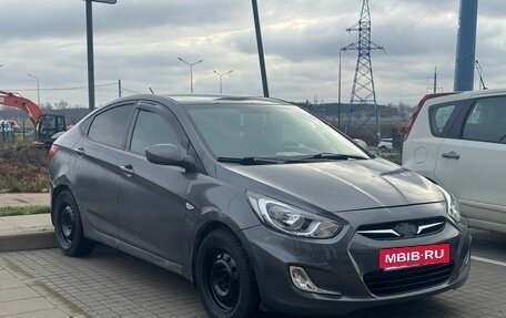 Hyundai Solaris II рестайлинг, 2013 год, 700 000 рублей, 6 фотография