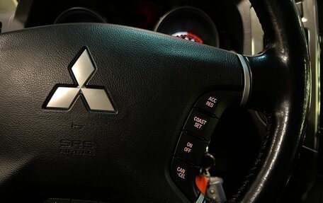 Mitsubishi Pajero IV, 2015 год, 2 790 000 рублей, 18 фотография