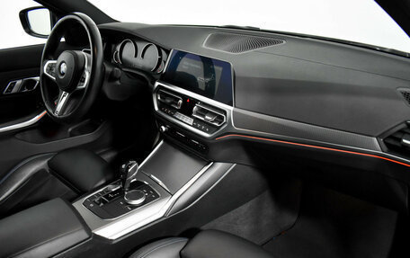 BMW 3 серия, 2019 год, 4 099 000 рублей, 15 фотография