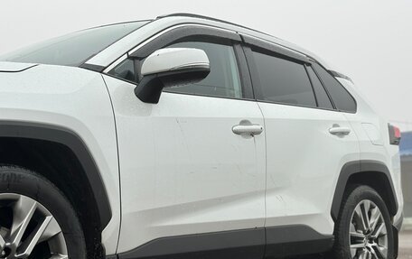 Toyota RAV4, 2021 год, 3 200 000 рублей, 5 фотография