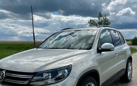 Volkswagen Tiguan I, 2012 год, 1 450 000 рублей, 2 фотография