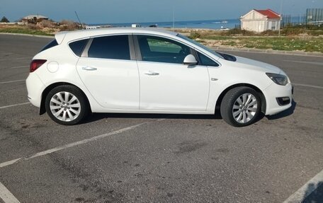 Opel Astra J, 2013 год, 799 000 рублей, 2 фотография