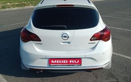 Opel Astra J, 2013 год, 799 000 рублей, 3 фотография