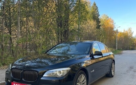BMW 7 серия, 2011 год, 2 300 000 рублей, 2 фотография