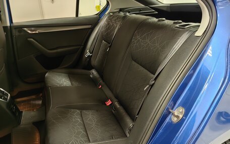 Skoda Octavia, 2018 год, 1 999 000 рублей, 8 фотография