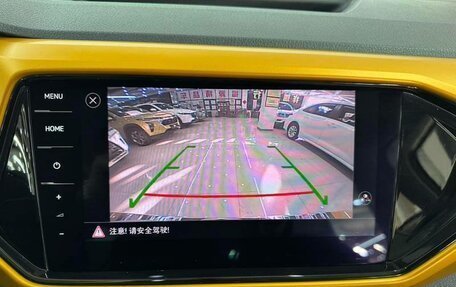 Volkswagen T-Cross I, 2021 год, 1 750 000 рублей, 14 фотография