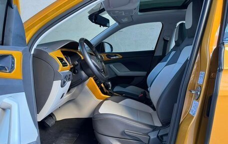 Volkswagen T-Cross I, 2021 год, 1 750 000 рублей, 18 фотография