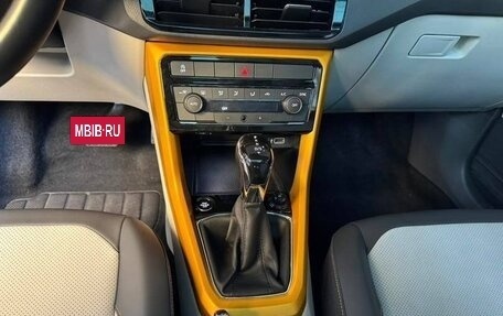 Volkswagen T-Cross I, 2021 год, 1 750 000 рублей, 15 фотография