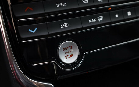 Jaguar XF II, 2016 год, 2 575 000 рублей, 18 фотография