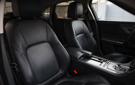 Jaguar XF II, 2016 год, 2 575 000 рублей, 28 фотография