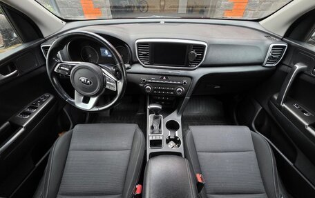 KIA Sportage IV рестайлинг, 2020 год, 2 400 000 рублей, 4 фотография