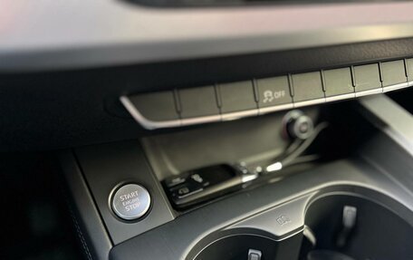 Audi A4, 2017 год, 1 990 000 рублей, 24 фотография