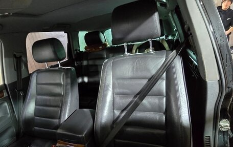 Volkswagen Touareg III, 2005 год, 750 000 рублей, 8 фотография