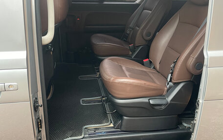 Hyundai Grand Starex Grand Starex I рестайлинг 2, 2020 год, 3 750 000 рублей, 5 фотография