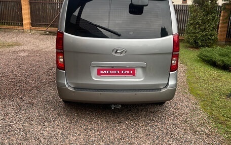 Hyundai Grand Starex Grand Starex I рестайлинг 2, 2020 год, 3 750 000 рублей, 3 фотография