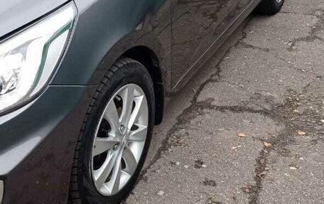 Hyundai Solaris II рестайлинг, 2013 год, 950 000 рублей, 4 фотография