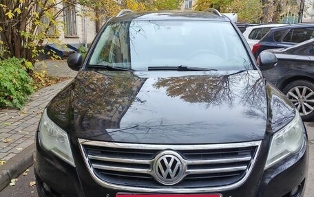 Volkswagen Tiguan I, 2010 год, 835 000 рублей, 2 фотография