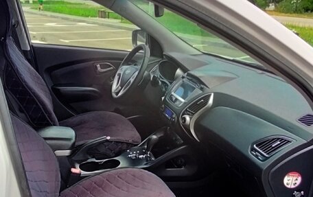 Hyundai ix35 I рестайлинг, 2011 год, 1 300 000 рублей, 20 фотография