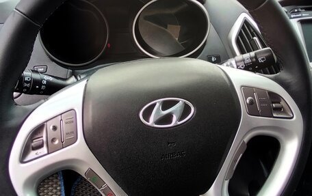 Hyundai ix35 I рестайлинг, 2011 год, 1 300 000 рублей, 11 фотография