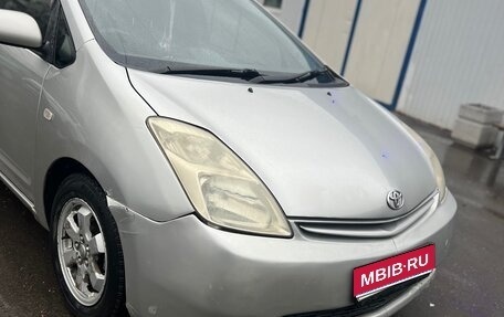 Toyota Prius, 2004 год, 500 000 рублей, 1 фотография