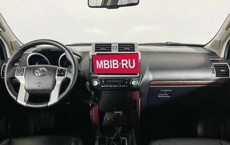 Toyota Land Cruiser Prado 150 рестайлинг 2, 2017 год, 3 697 000 рублей, 12 фотография