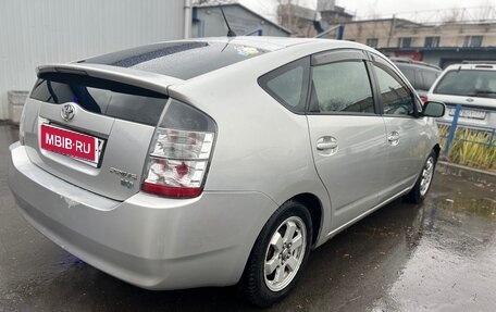 Toyota Prius, 2004 год, 500 000 рублей, 3 фотография