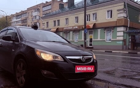 Opel Astra J, 2011 год, 720 000 рублей, 3 фотография