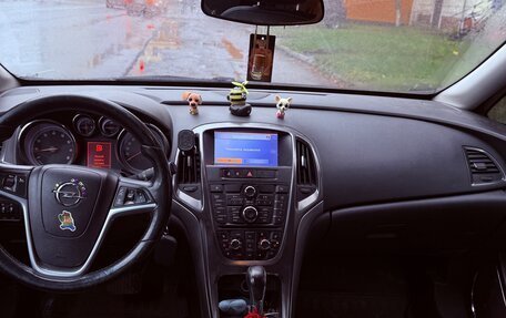 Opel Astra J, 2011 год, 720 000 рублей, 8 фотография