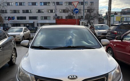 KIA Rio III рестайлинг, 2013 год, 900 000 рублей, 1 фотография