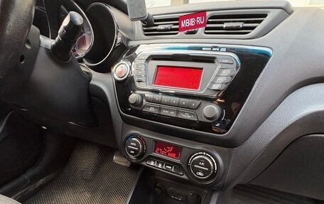 KIA Rio III рестайлинг, 2013 год, 900 000 рублей, 14 фотография