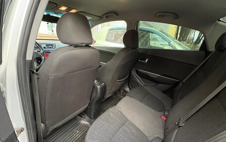 KIA Rio III рестайлинг, 2013 год, 900 000 рублей, 21 фотография