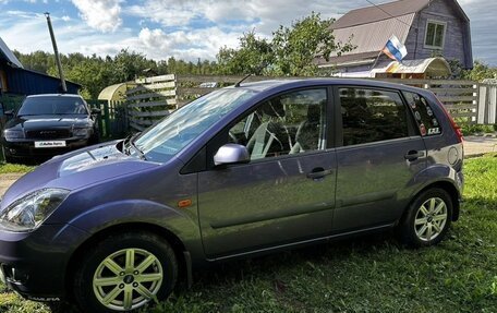Ford Fiesta, 2006 год, 450 000 рублей, 2 фотография