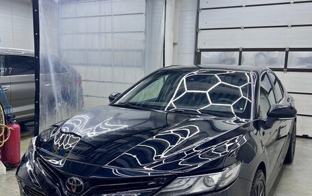 Toyota Camry, 2018 год, 2 500 000 рублей, 4 фотография