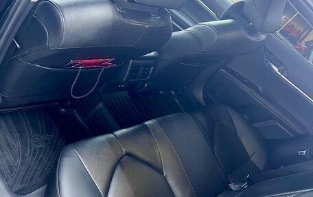 Toyota Camry, 2018 год, 2 500 000 рублей, 9 фотография