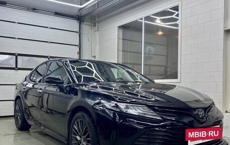 Toyota Camry, 2018 год, 2 500 000 рублей, 11 фотография