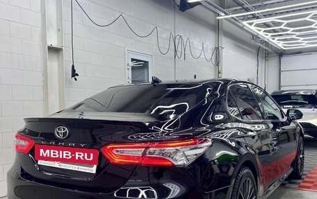 Toyota Camry, 2018 год, 2 500 000 рублей, 15 фотография