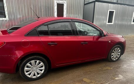 Chevrolet Cruze II, 2010 год, 380 000 рублей, 5 фотография