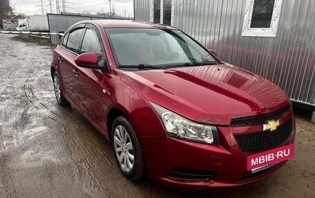 Chevrolet Cruze II, 2010 год, 380 000 рублей, 10 фотография