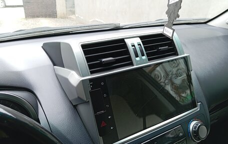 Toyota Land Cruiser Prado 150 рестайлинг 2, 2015 год, 2 950 000 рублей, 8 фотография