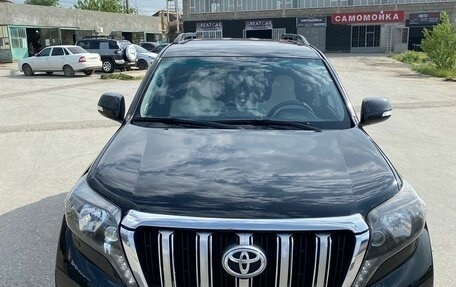 Toyota Land Cruiser Prado 150 рестайлинг 2, 2015 год, 2 950 000 рублей, 3 фотография