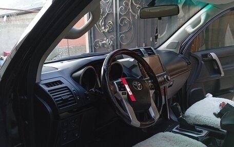 Toyota Land Cruiser Prado 150 рестайлинг 2, 2015 год, 2 950 000 рублей, 11 фотография