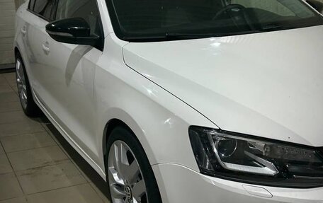 Volkswagen Jetta VI, 2012 год, 1 018 000 рублей, 3 фотография