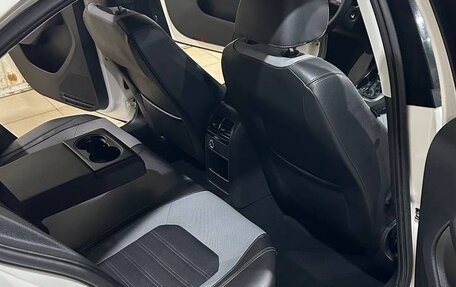 Volkswagen Jetta VI, 2012 год, 1 018 000 рублей, 20 фотография