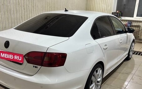 Volkswagen Jetta VI, 2012 год, 1 018 000 рублей, 12 фотография