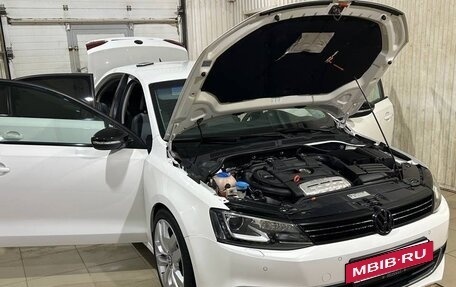 Volkswagen Jetta VI, 2012 год, 1 018 000 рублей, 23 фотография