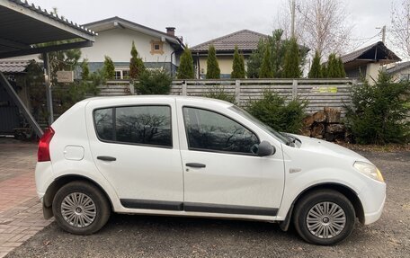 Renault Sandero I, 2010 год, 350 000 рублей, 2 фотография