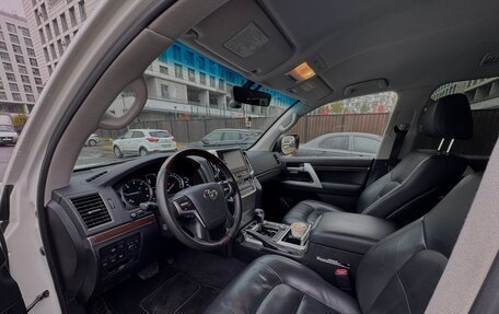 Toyota Land Cruiser 200, 2016 год, 5 400 000 рублей, 6 фотография