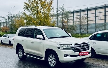 Toyota Land Cruiser 200, 2016 год, 5 400 000 рублей, 1 фотография